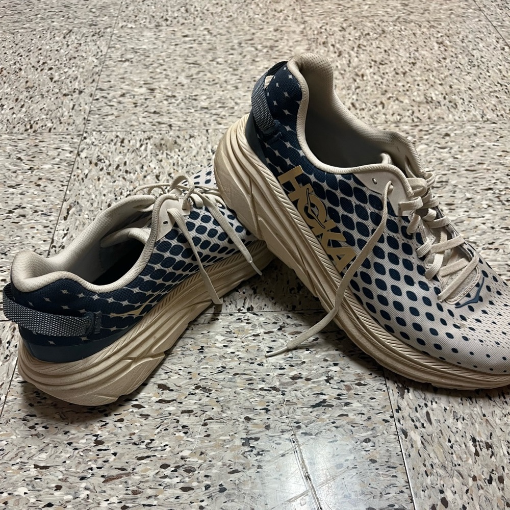 Mens Hoka Rincon running shoes size 11.5